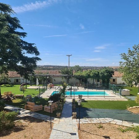 Casa Rural Palacio Conde De Aldana Con Piscina Entre Encinares Y Dehesas Terradillos Eksteriør bilde
