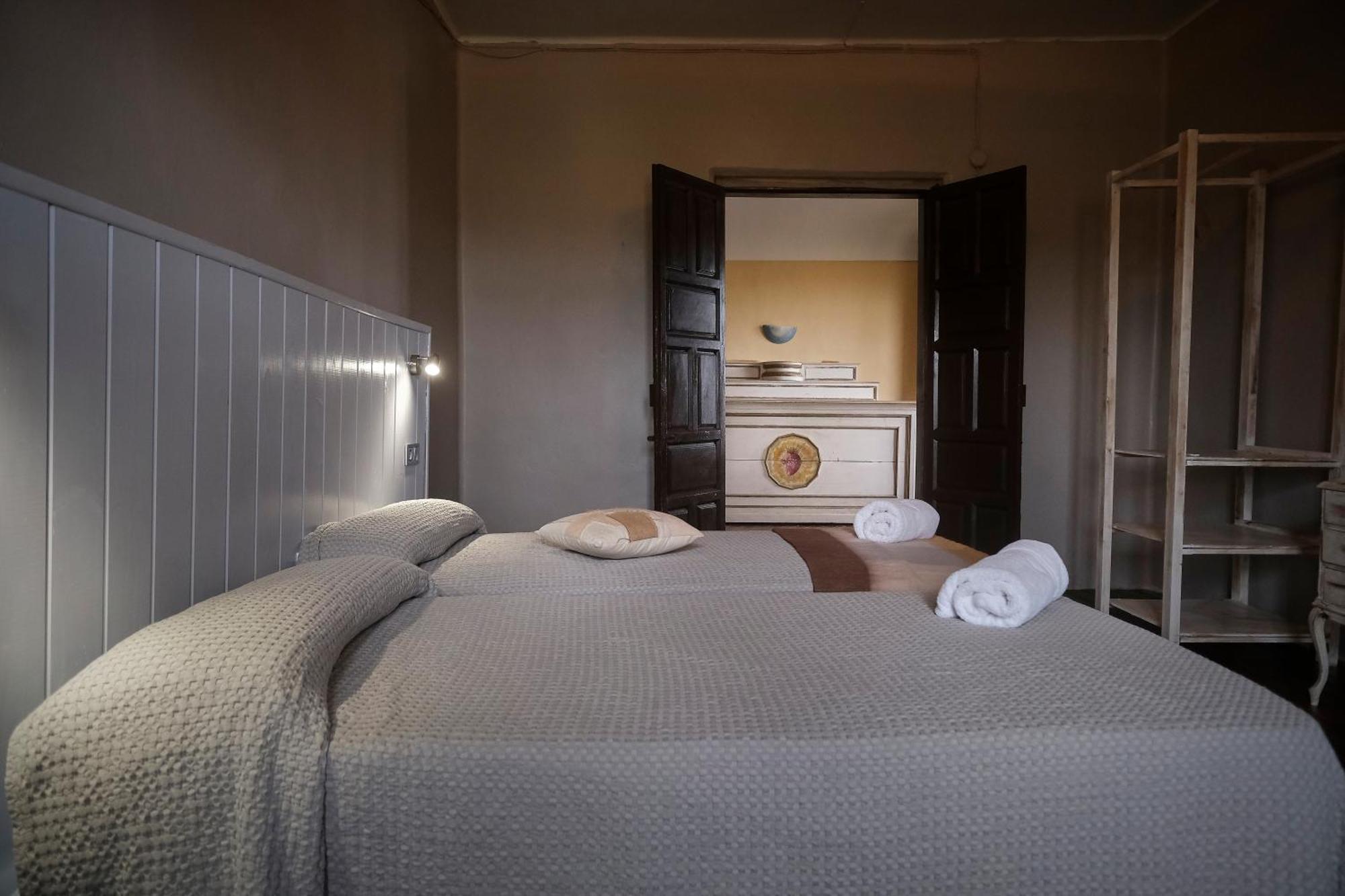 Casa Rural Palacio Conde De Aldana Con Piscina Entre Encinares Y Dehesas Terradillos Eksteriør bilde